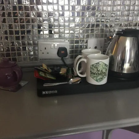 Blacksmiths Boutique Couette-café