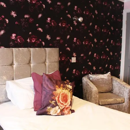 Blacksmiths Boutique Couette-café