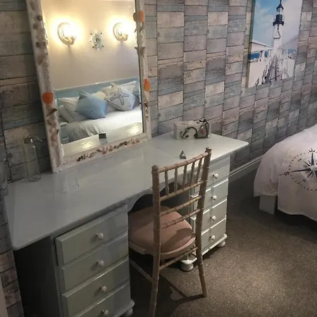 לינה וארוחת בוקר Blacksmiths Boutique 4*